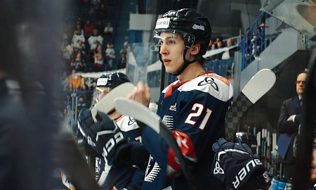 Григорий Селезнев вышел на матч с "Барысом" с микрофоном