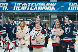 "Нефтехимик" - "Шанхайские Драконы"