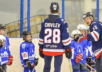 «Neftekhimik» players held a master class for young hockey players in Mendeleyevsk