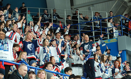 Атмосфера третьего матча серии "Нефтехимик" - "Авангард"