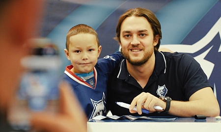 Атмосферное видео матча "Нефтехимик" - "Лада"