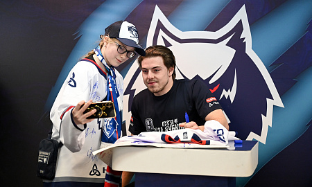 Активности четвертого матча "Нефтехимик" - "Авангард" Активности четвертого матча "Нефтехимик" - "Авангард"