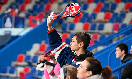 "Реактор" - "Красноярскими Рысями" "Реактор" - "Красноярскими Рысями"