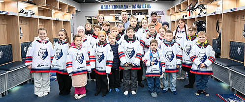 Young guests visited Neftekhim Arena