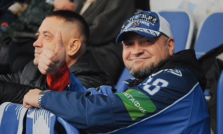 Атмосферное видео матча "Нефтехимик" - "Салават Юлаев" с комментариями болельщика Рустама Атмосферное видео матча "Нефтехимик" - "Салават Юлаев" с комментариями болельщика Рустама