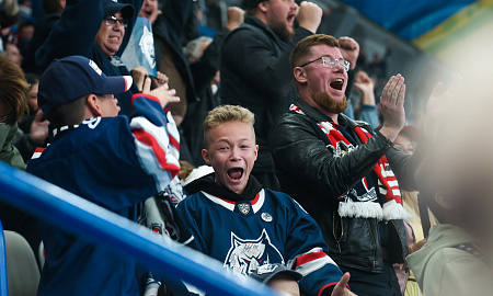 "Нефтехимик" - "Трактор"