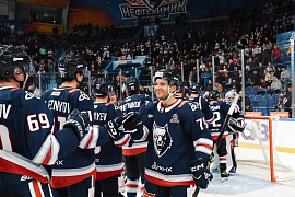 Атмосферное видео матча "Нефтехимик" - "Авангард" Атмосферное видео матча "Нефтехимик" - "Авангард"