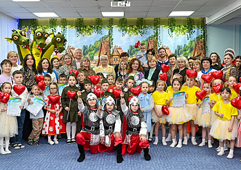 Neftekhimik players have visited Kindergarden #75 Neftekhimik players have visited Kindergarden #75